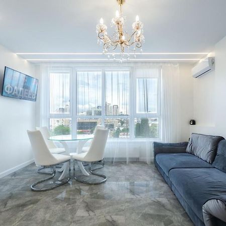 Kyiv White Apartment Victory Dış mekan fotoğraf